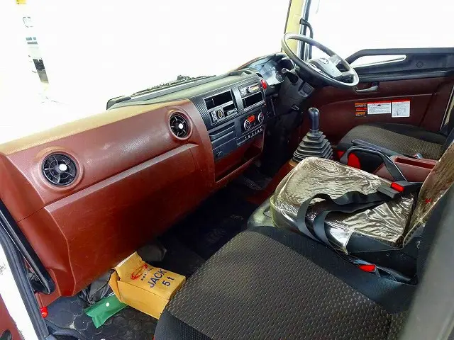 日野 レンジャー 2KG-FD2ABA(2WD)の写真8