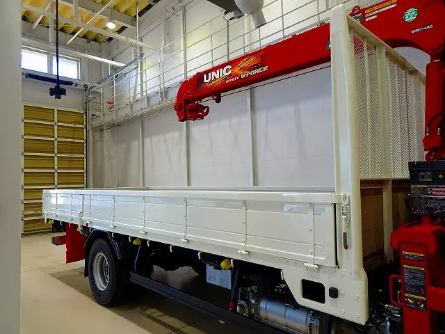 荷台内寸：555×214×40　三方開　左右セイコーラック　床埋め込みフック4対　鳥居エキスバンド張り　ユニック4段 2.9t吊りクレーン付|日野 レンジャー 2KG-FD2ABA(2WD)の写真24