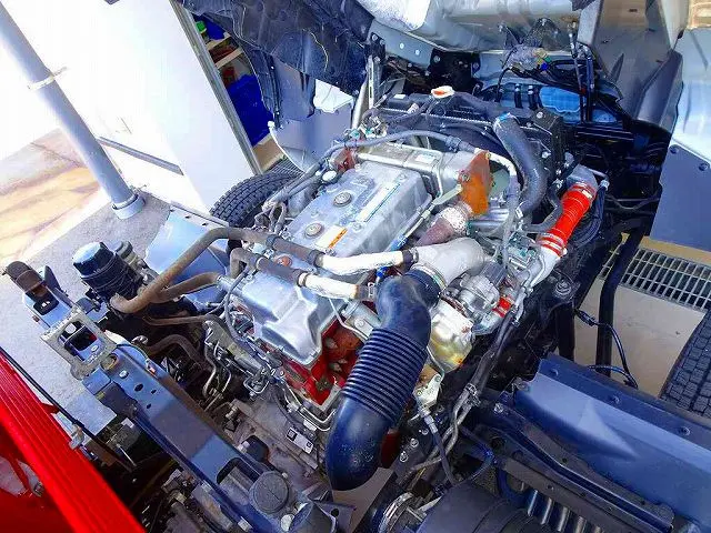 エンジンルーム|日野 レンジャー 2KG-FD2ABA(2WD)の写真39