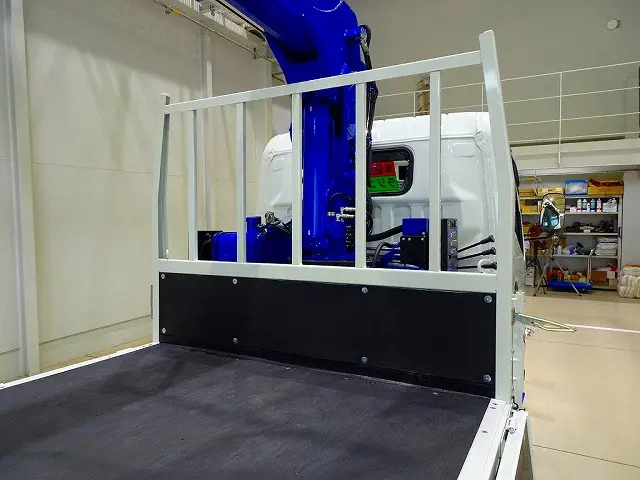 荷台内寸:285×179×38 三方開 リアアオリチェーン2個 タダノ4段 2.6t吊りクレーン付|三菱 キャンター 2RG-FEAV0(2WD)の写真21