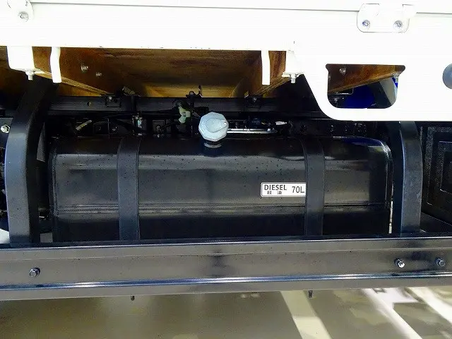 燃料タンク70L クレーン敷板2枚 |三菱 キャンター 2RG-FEAV0(2WD)の写真46