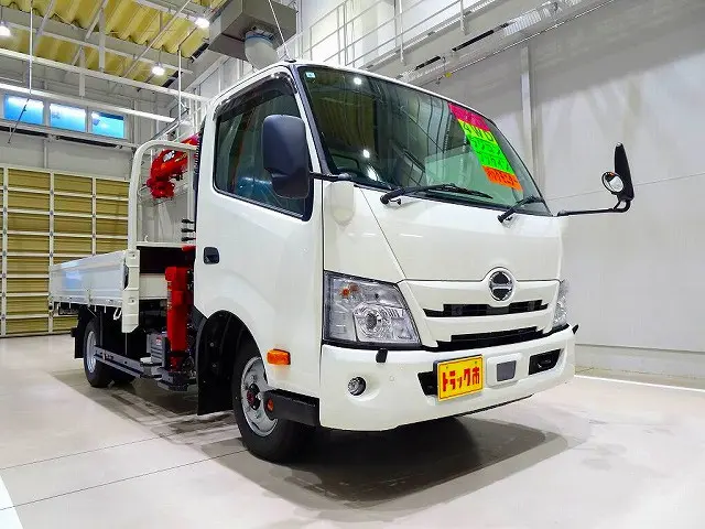 お問合せ管理No.E772　R6 デュトロ 3t 4WD(切替式) 高床 ワイドロング ユニック4段クレーン付 未使用車|日野 デュトロ 2DG-XZU775M(4WD)の写真2