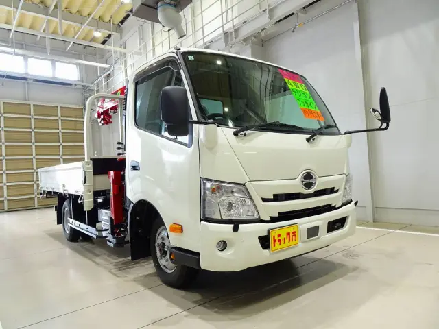 お問合せ管理No.E804　R6 デュトロ 3t 4WD(切替式) 高床 ワイドロング ユニック4段クレーン付 未使用車|日野 デュトロ 2DG-XZU775M(4WD)の写真2