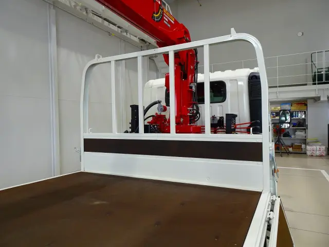 荷台内寸：335×209×38　三方開　左右セイコーラック　リアアオリチェーン2個　ユニック4段 2.9t吊りクレーン付|日野 デュトロ 2DG-XZU775M(4WD)の写真25
