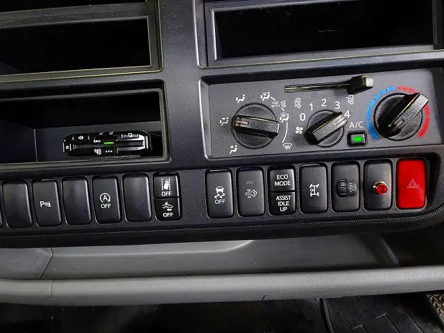 トヨタ ダイナ 2RG-XZU712(2WD)の写真13