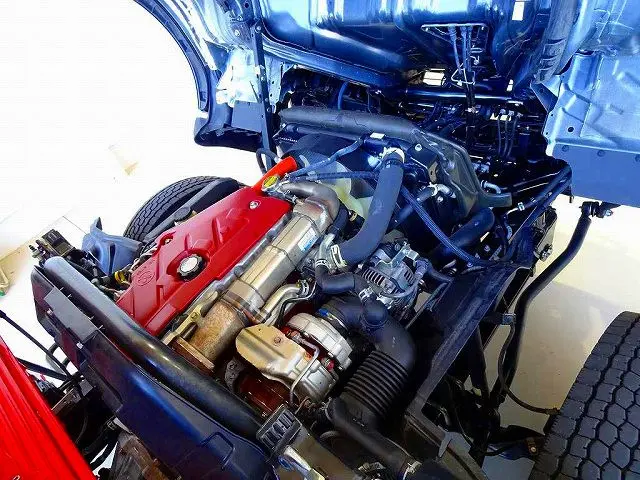 エンジンルーム|トヨタ ダイナ 2RG-XZU712(2WD)の写真38