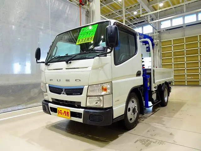 お問合せ管理No.E818 H29 キャンター 2t 全低床 標準 タダノ3段クレーン付|三菱 キャンター TPG-FBA50(2WD)の写真1