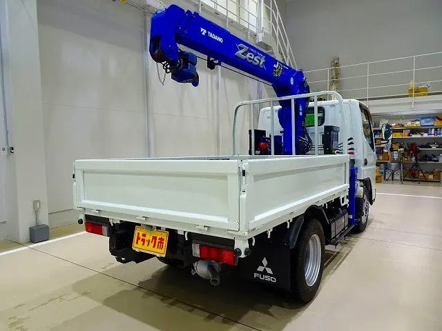 お問合せ管理No.E818 H29 キャンター 2t 全低床 標準 タダノ3段クレーン付|三菱 キャンター TPG-FBA50(2WD)の写真3