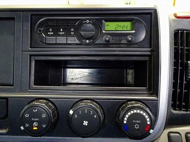 三菱 キャンター TPG-FBA50(2WD)の写真11