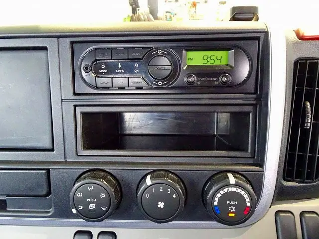 三菱 キャンター TPG-FBA50(2WD)の写真11