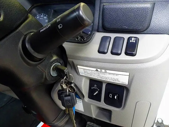 三菱 キャンター TPG-FBA50(2WD)の写真15