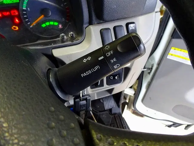 三菱 キャンター TPG-FBA50(2WD)の写真18