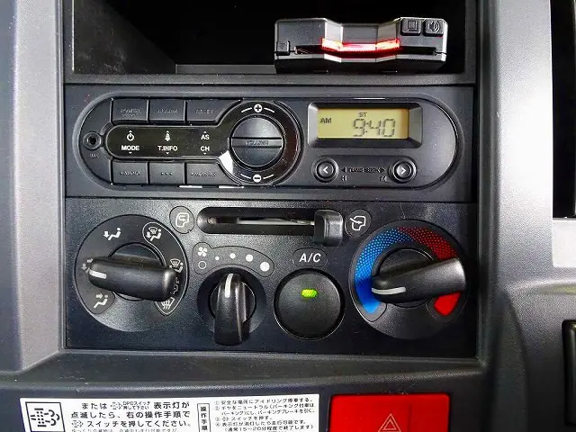 いすゞ エルフ TRG-NKR85A(2WD)の写真11