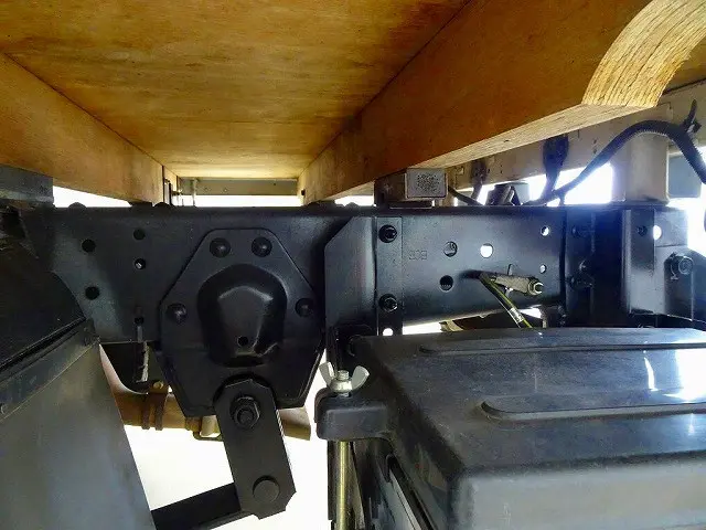 いすゞ エルフ TRG-NKR85A(2WD)の写真34