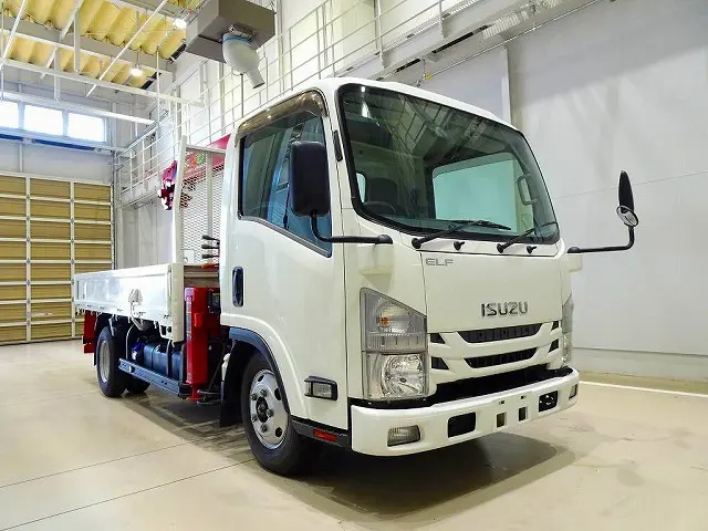 いすゞ エルフ 2RG-NMR88AR(2WD)の写真2