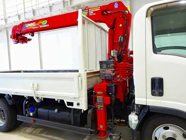 いすゞ エルフ 2RG-NMR88AR(2WD)の写真29