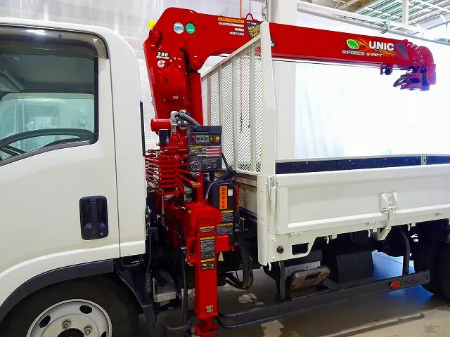 いすゞ エルフ 2RG-NMR88AR(2WD)の写真32