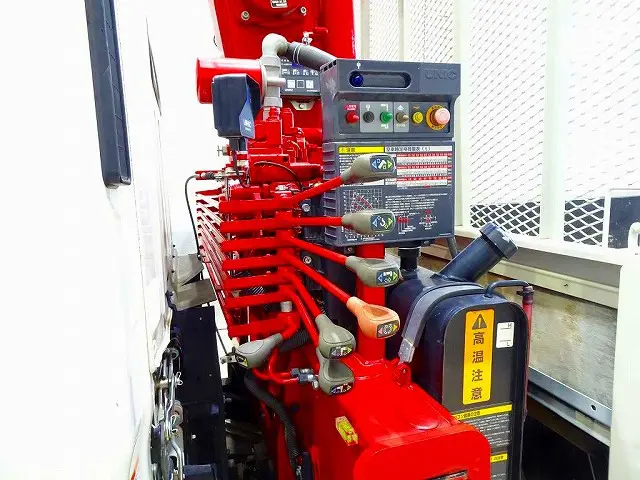 いすゞ エルフ 2RG-NMR88AR(2WD)の写真34