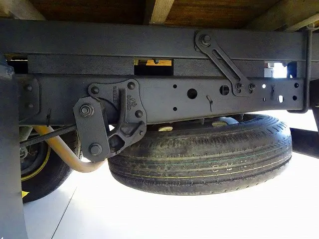 いすゞ エルフ 2RG-NMR88AR(2WD)の写真40
