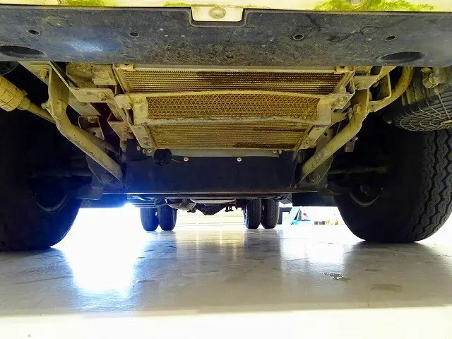いすゞ エルフ 2RG-NMR88AR(2WD)の写真42