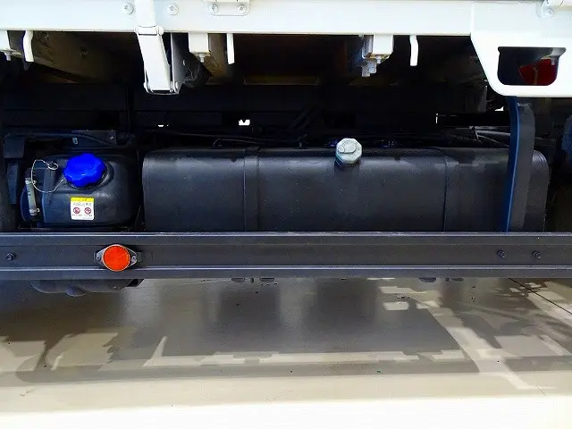 いすゞ エルフ 2RG-NMR88AR(2WD)の写真44