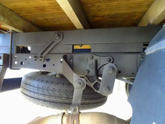 いすゞ エルフ 2RG-NMR88AR(2WD)の写真46