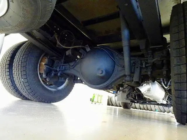 いすゞ エルフ 2RG-NPS88AN(4WD)の写真37