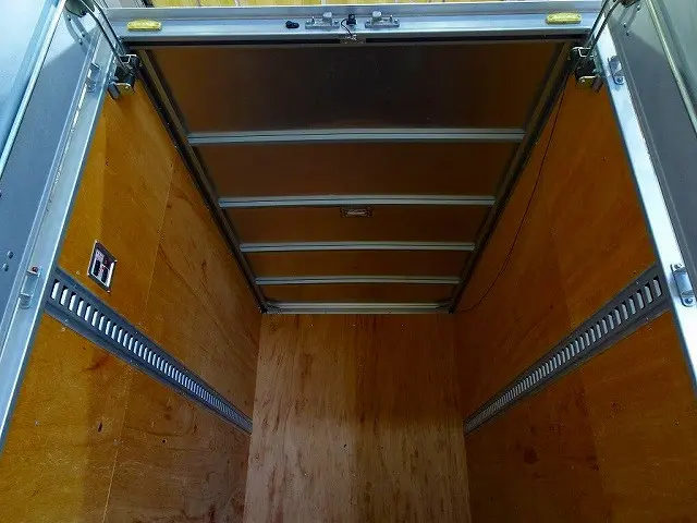 荷台内寸：306×177×245　トヨタ車体/UT19A03197　リア観音扉/90度ストッパー付　ラッシングレール1段(100cm)　荷室灯1個|トヨタ トヨエース 2RG-XZC605(2WD)の写真27