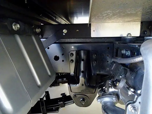 燃料タンク80L　左シャシリア工具箱　シャーシは 錆止め/マフラー塗装 仕上げに力を入れています。|トヨタ トヨエース 2RG-XZC605(2WD)の写真42