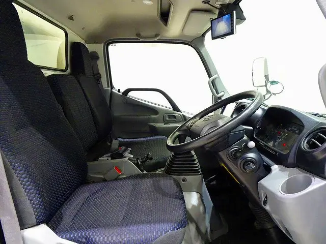 日野 デュトロ 2RG-XZU605M(2WD)の写真6