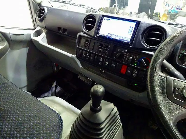 日野 デュトロ 2RG-XZU605M(2WD)の写真9