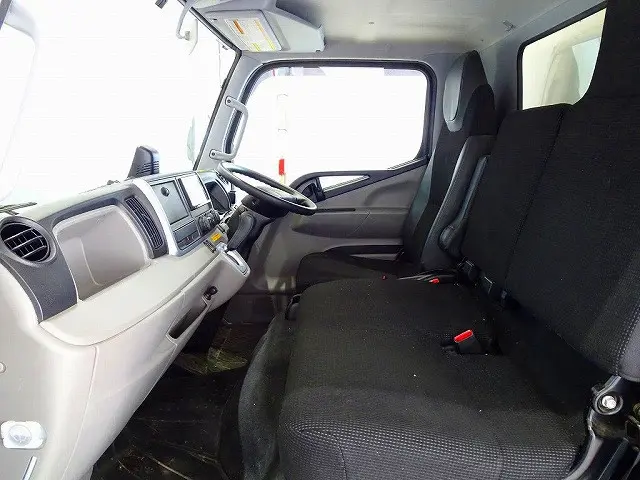 三菱 キャンター 2RG-FDA20(4WD)の写真8