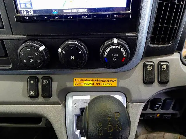 三菱 キャンター 2RG-FDA20(4WD)の写真11