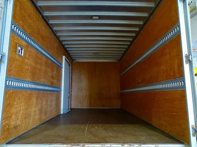 荷台内寸:447×207×205 トヨタ車体/UT19A030252 リア観音扉 左サイドスライドドア ラッシングレール2段(70cm/140cm) 荷室灯2個|トヨタ トヨエース 2RG-XZU710(2WD)の写真25