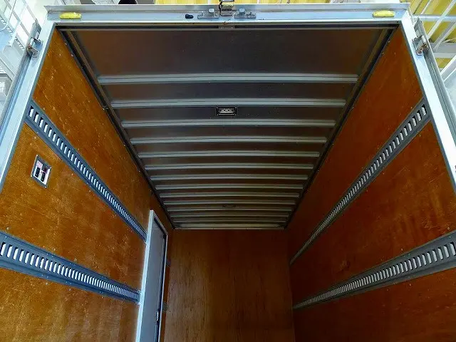 荷台内寸:447×207×205 トヨタ車体/UT19A030252 リア観音扉 左サイドスライドドア ラッシングレール2段(70cm/140cm) 荷室灯2個|トヨタ トヨエース 2RG-XZU710(2WD)の写真27