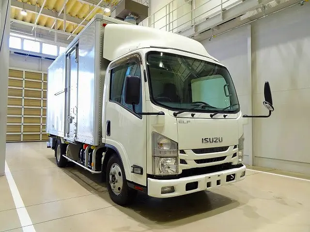 いすゞ エルフ TRG-NMR85N(2WD)の写真2