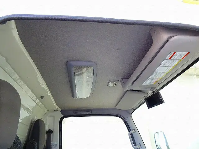 いすゞ エルフ TRG-NMR85N(2WD)の写真7