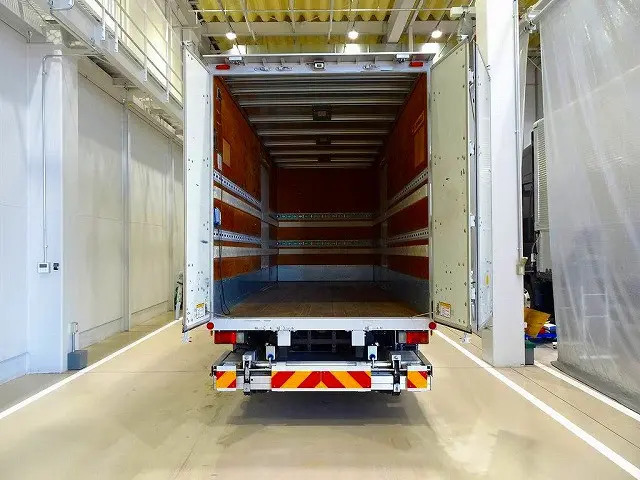 いすゞ エルフ TRG-NMR85N(2WD)の写真22