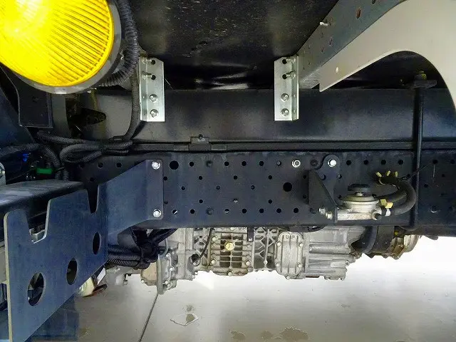 いすゞ エルフ TRG-NMR85N(2WD)の写真39