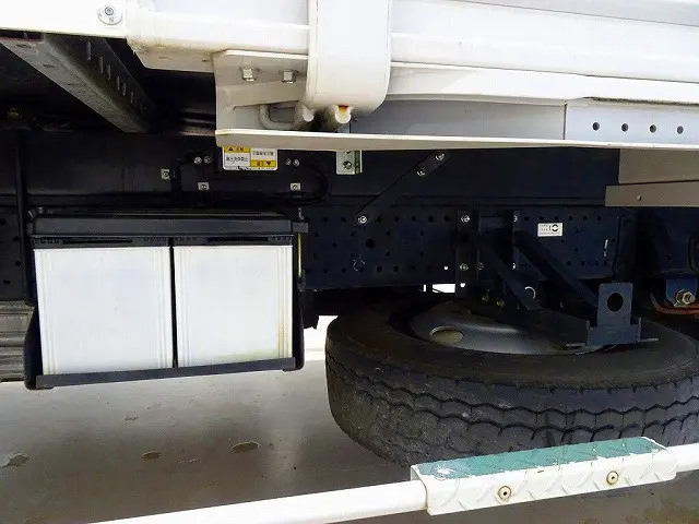 いすゞ エルフ TRG-NMR85N(2WD)の写真40