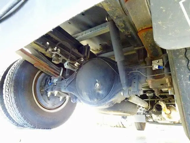 いすゞ エルフ TRG-NMR85N(2WD)の写真43