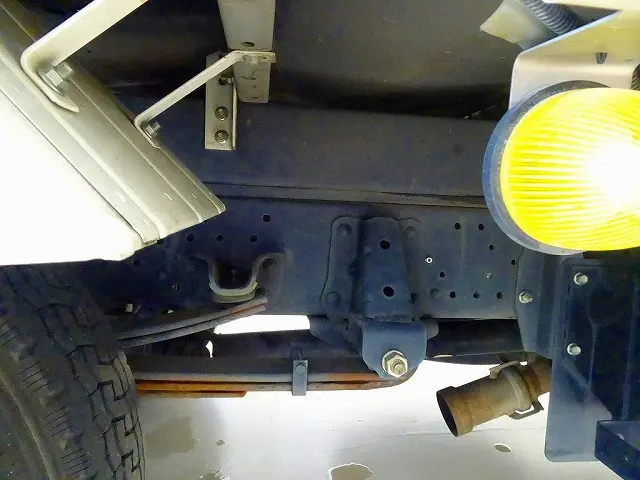 いすゞ エルフ TRG-NMR85N(2WD)の写真48