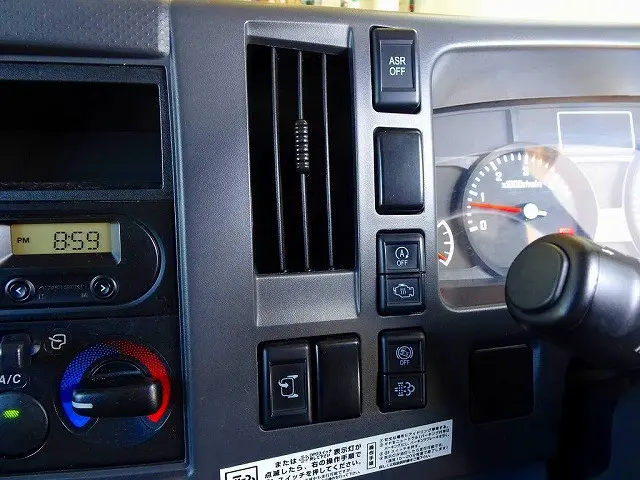 いすゞ エルフ TRG-NMR85AN(2WD)の写真13