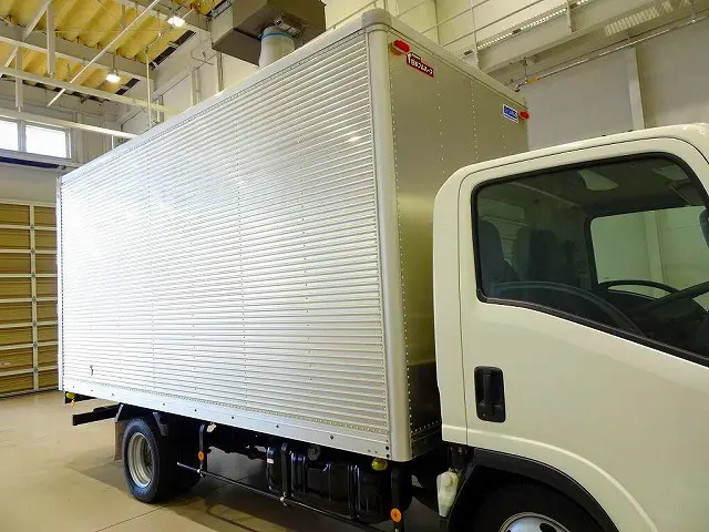 いすゞ エルフ TRG-NMR85AN(2WD)の写真25