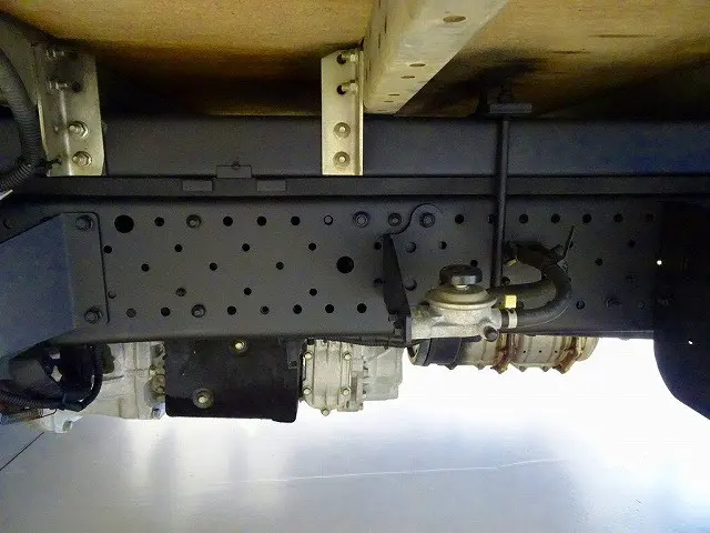 いすゞ エルフ TRG-NMR85AN(2WD)の写真31