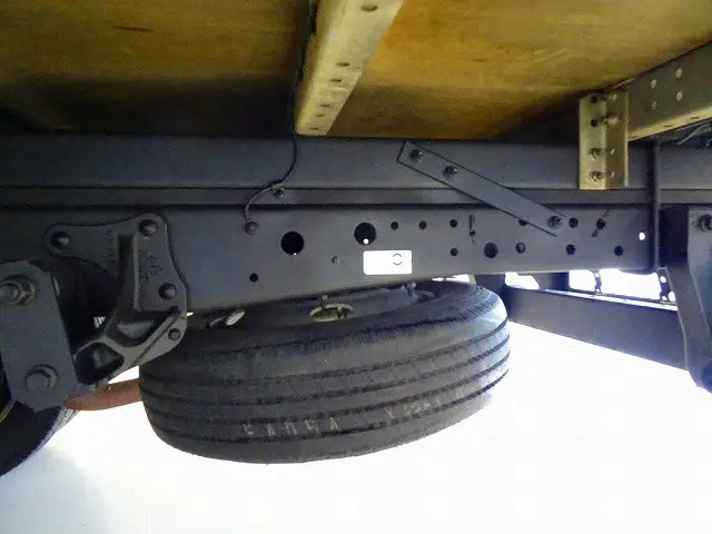 いすゞ エルフ TRG-NMR85AN(2WD)の写真33