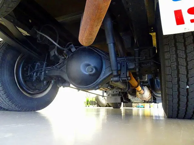 いすゞ エルフ TRG-NMR85AN(2WD)の写真34