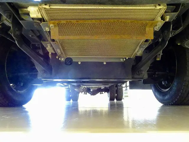 いすゞ エルフ TRG-NMR85AN(2WD)の写真35
