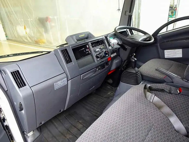 いすゞ エルフ 2RG-NLR88AN(2WD)の写真8