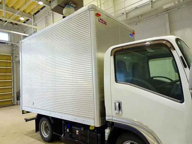 いすゞ エルフ 2RG-NLR88AN(2WD)の写真30